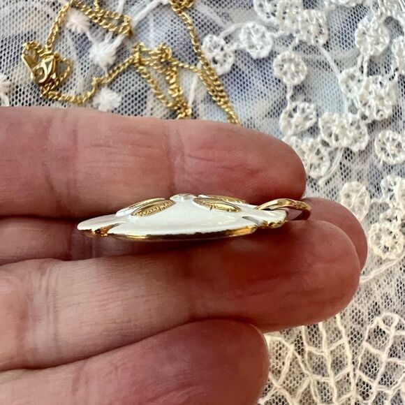 Vintage 70’s Direction One Gold & Enamel Sand Dollar Pendant - Picture 6 of 6